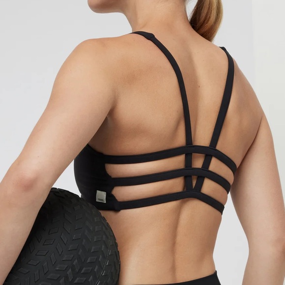 Vuori Other - VUORI Women’s Black Yosemite Bra Sports Bra size: XL